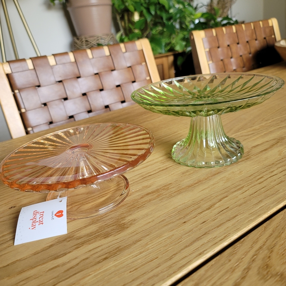 Bullseye Decor Stand